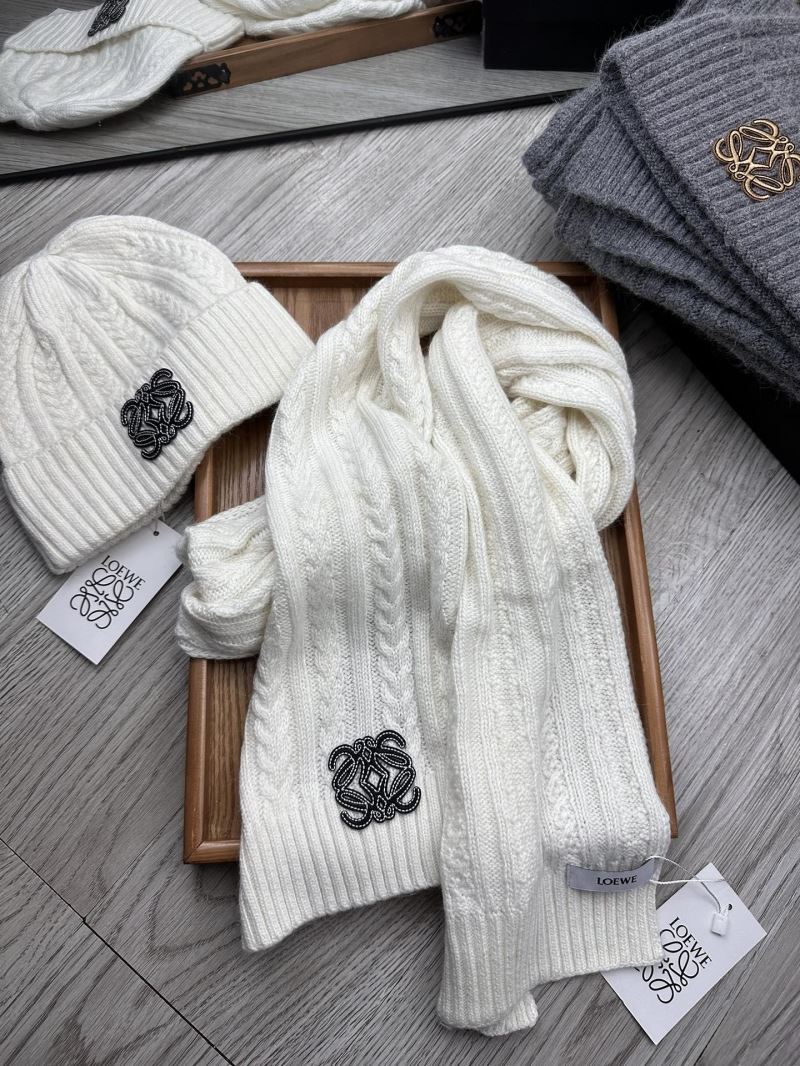 Loewe Caps Scarfs